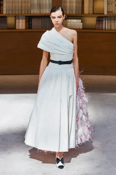 Look 62